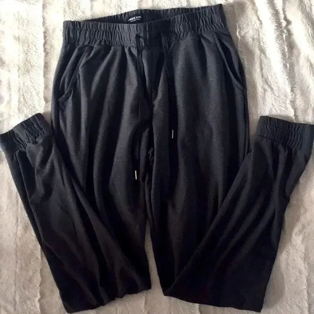 Dark grey jogger